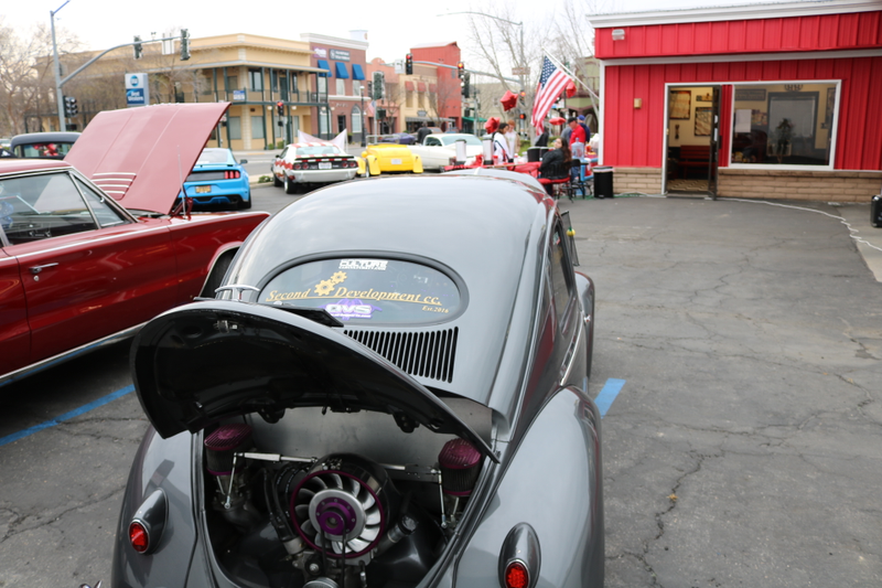 Illustration for article titled Clovis Cars & Coffee Photodump